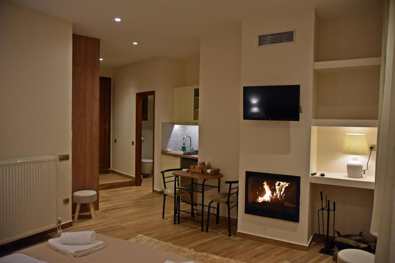 Kleodora Apartment *